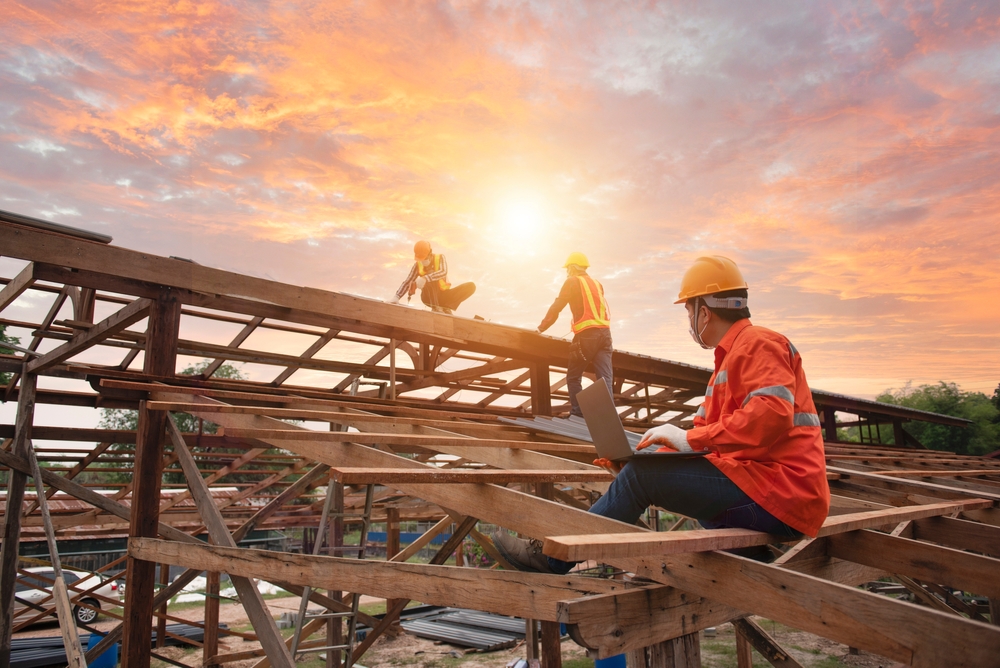 Choosing the Right Roofing Contractor: Red Flags to Watch For