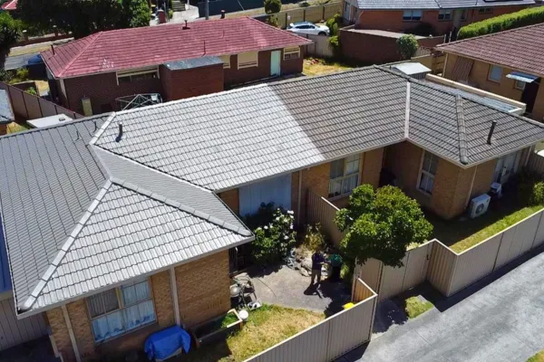 How to Tell If Your Roof Needs Restoration – 7 Warning Signs Melbourne Homeowners Shouldn’t Ignore
