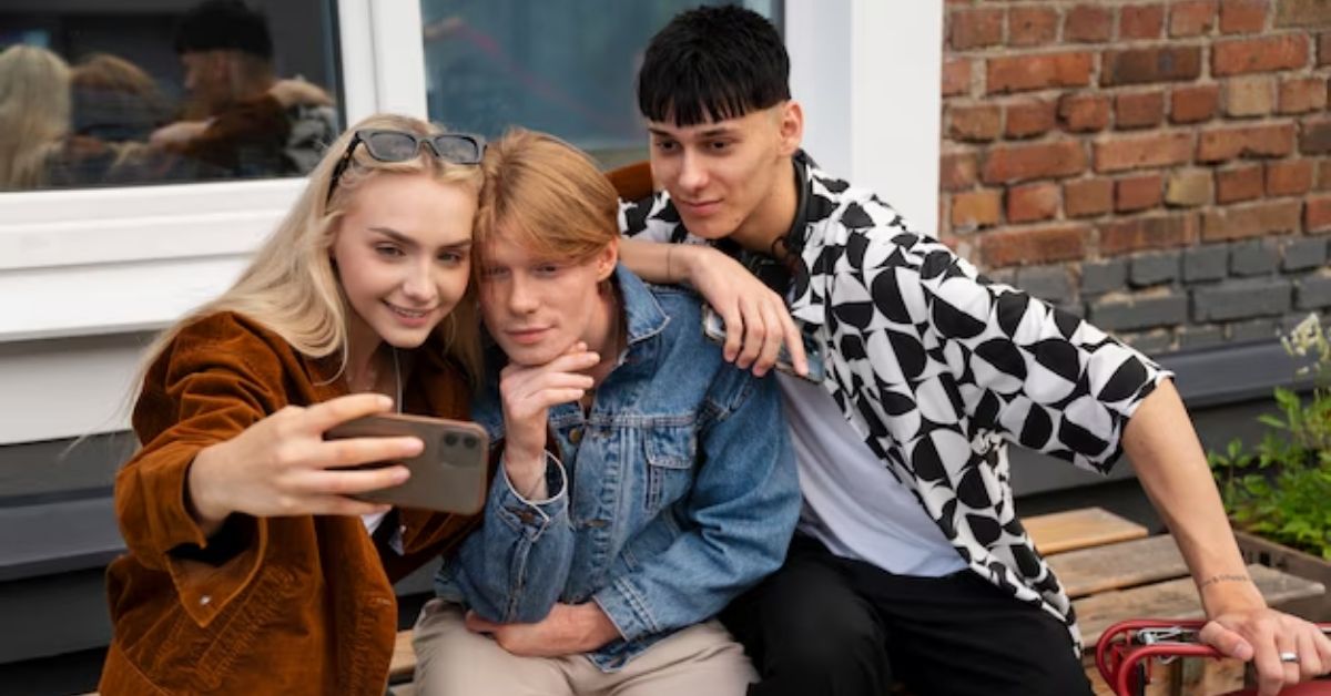 friends taking selfies in the Millennial rx generation