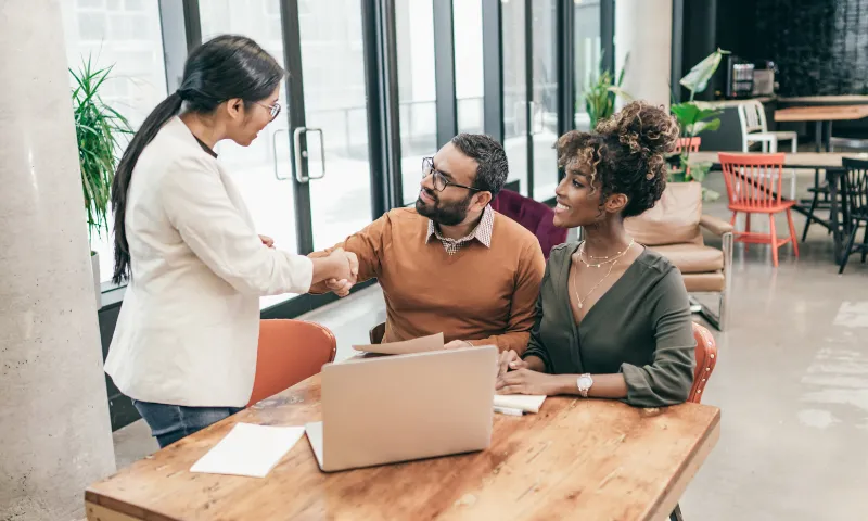 Why Working with a Life Insurance Agent Can Save You Time and Money