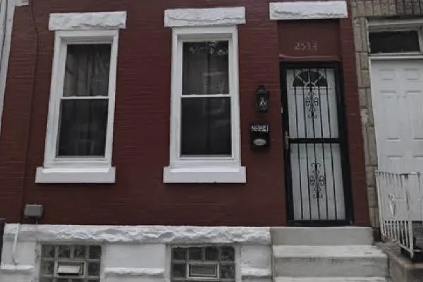 2534 W Sergeant St Philadelphia, PA 19132