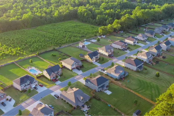 A Smart Seller’s Guide to Maximizing Your Home’s Value and Making Confident Financial Moves