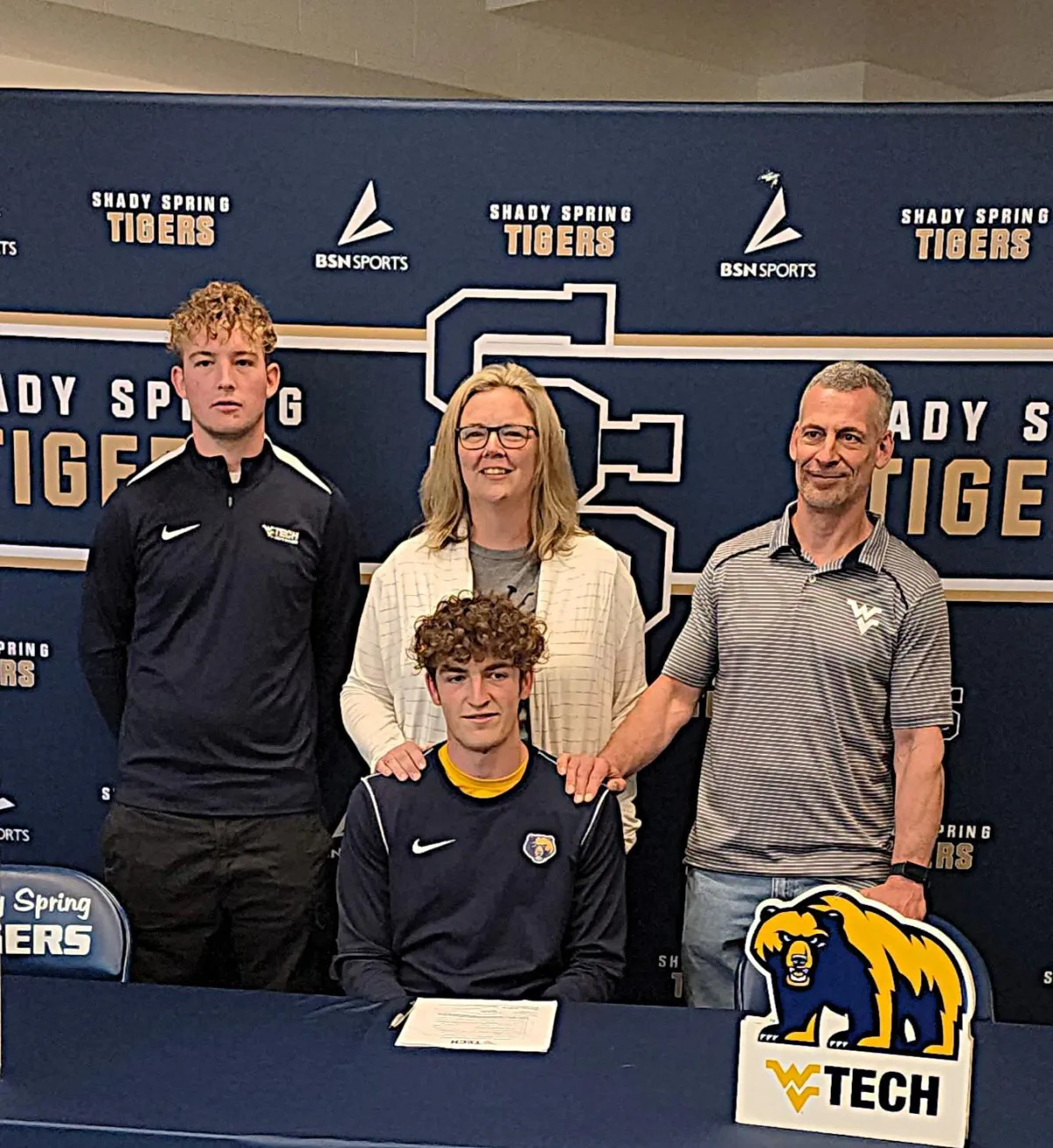 Nathan Vecellio signs with WVU Tech Men's Soccer