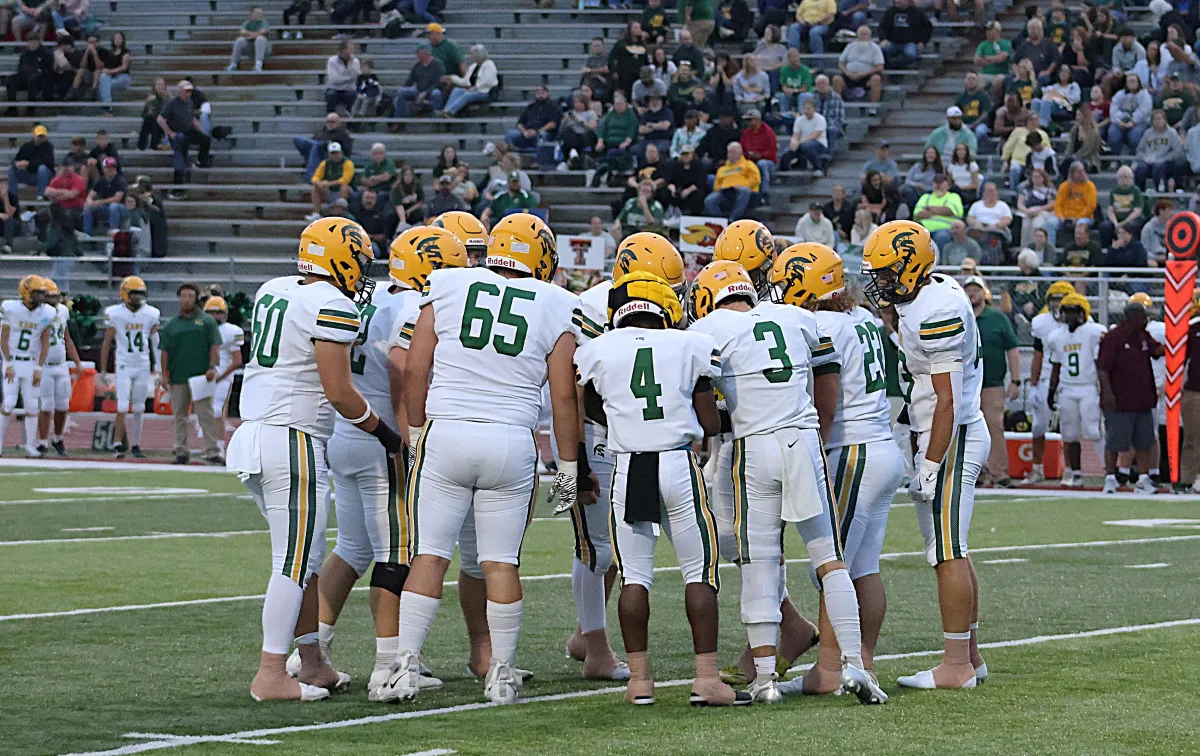 HS Football: Greenbrier East overwhelms Oak Hill