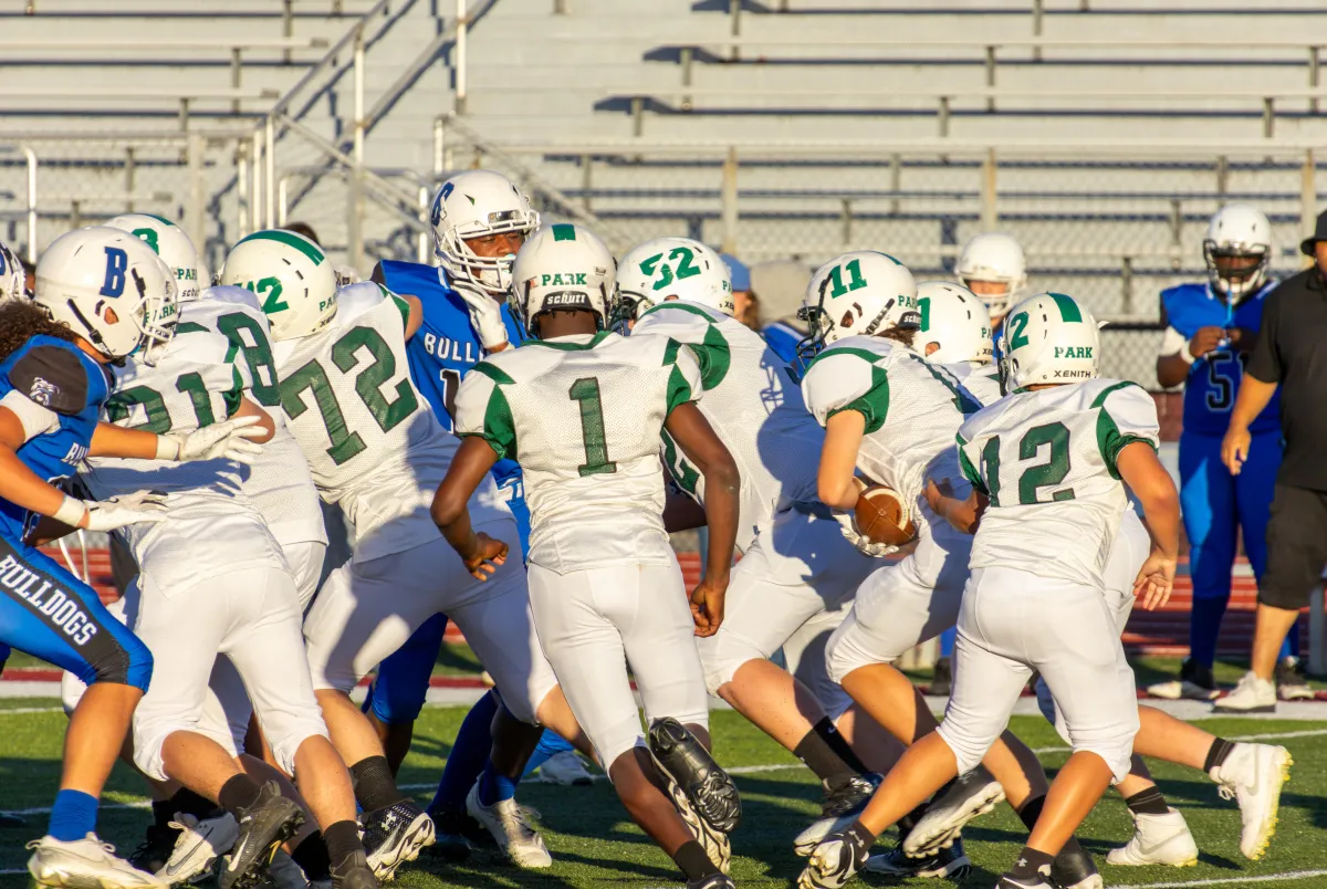 MS Football: Parks runs past Wyoming East