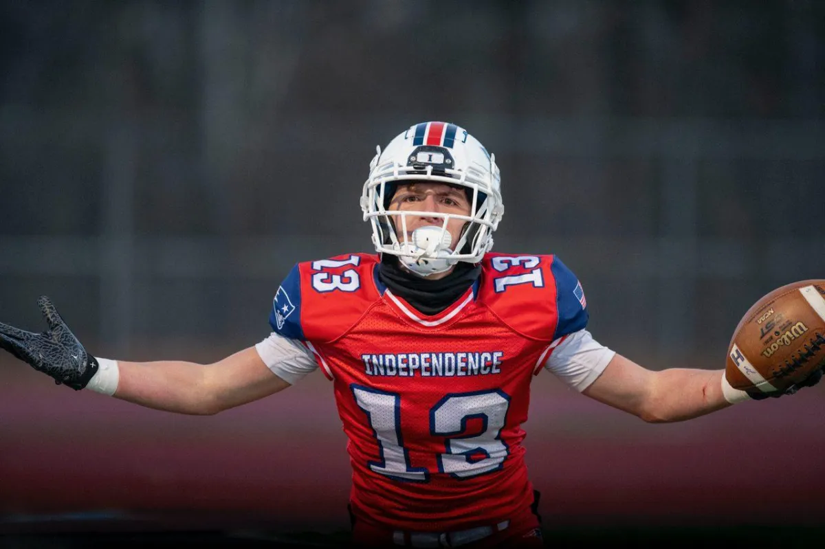 HS Football: Independence pulls away from Lincoln in the second half