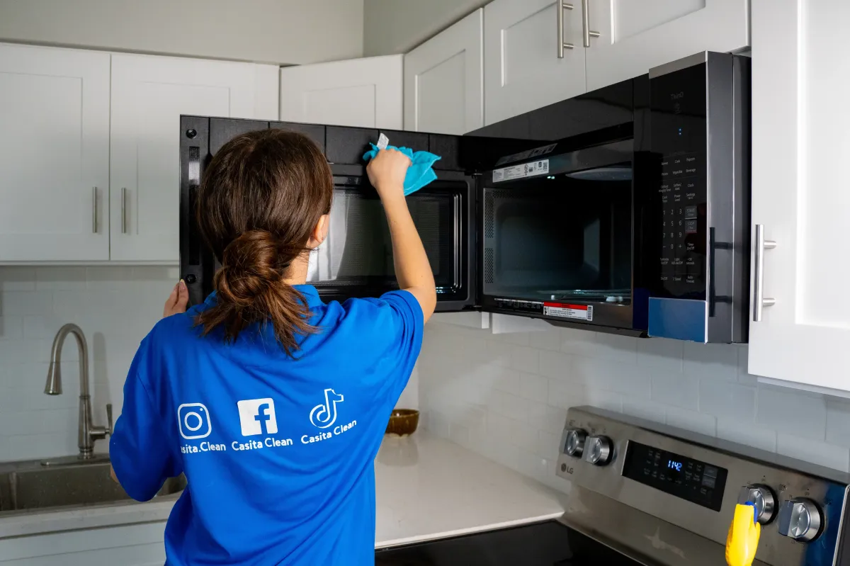Casita Clean vs. The Competition: What Really Makes Our Cleaning Different 😤