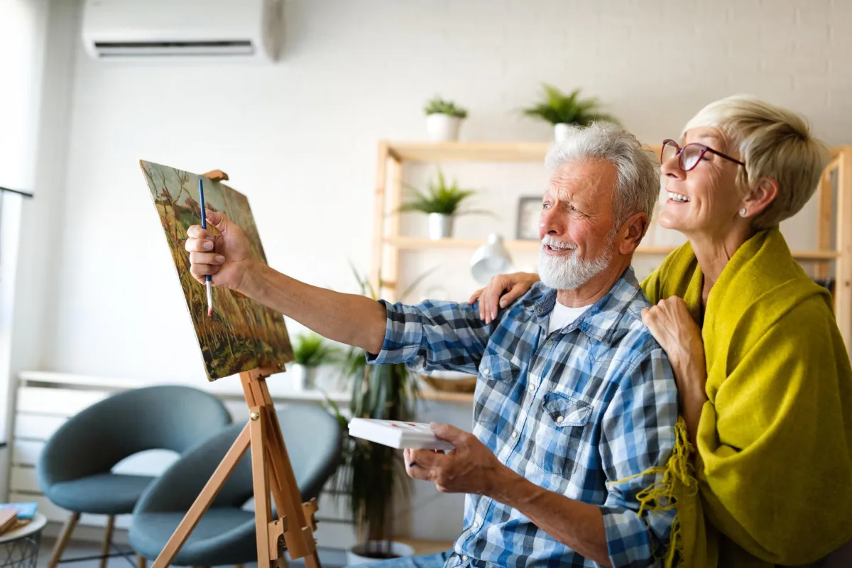 Deciding Between Original Medicare and Medicare Advantage: A Guide