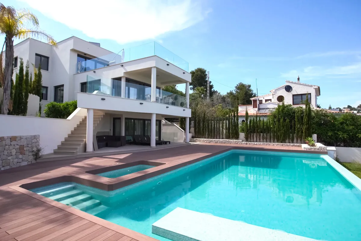 backyard in-ground pool