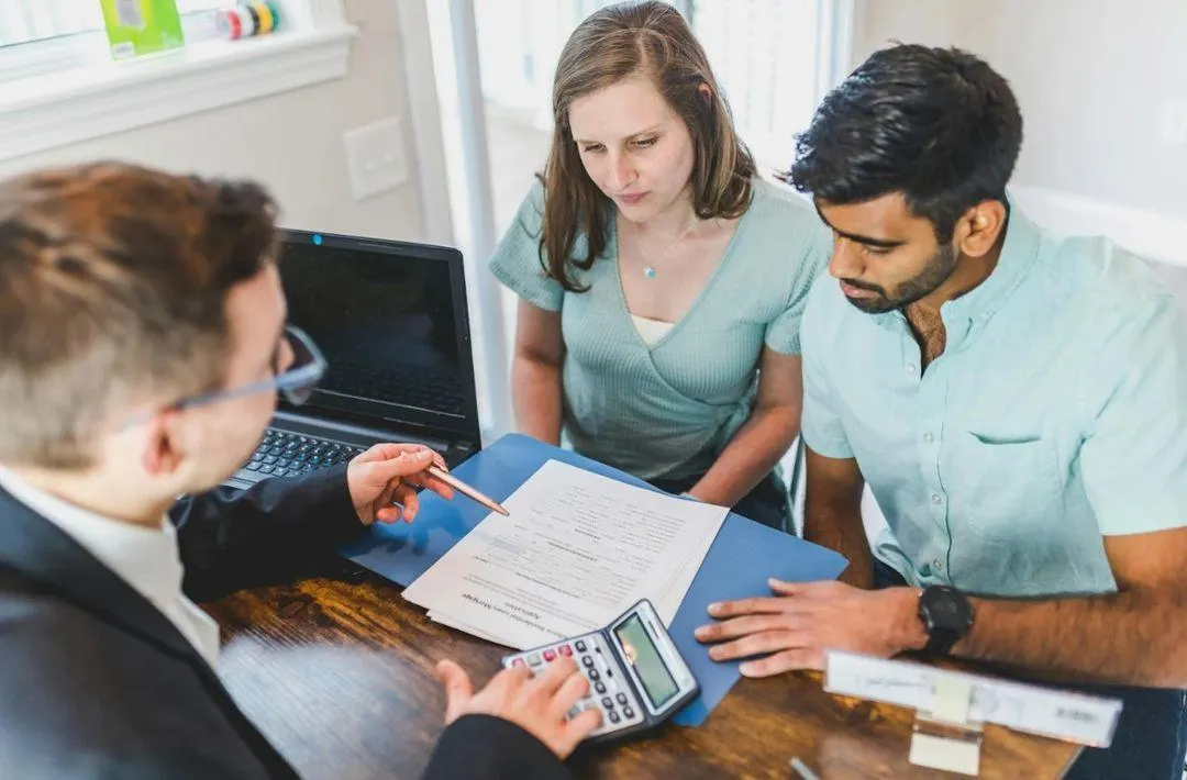 Why Cash Offers Are a Better Option When Selling Your Home