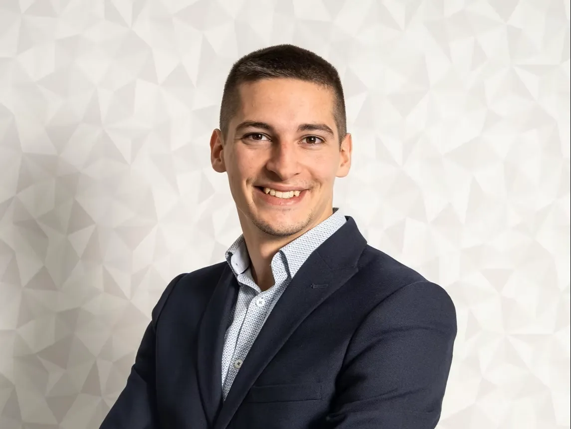 Five Ways Leaders Use Hypnosis