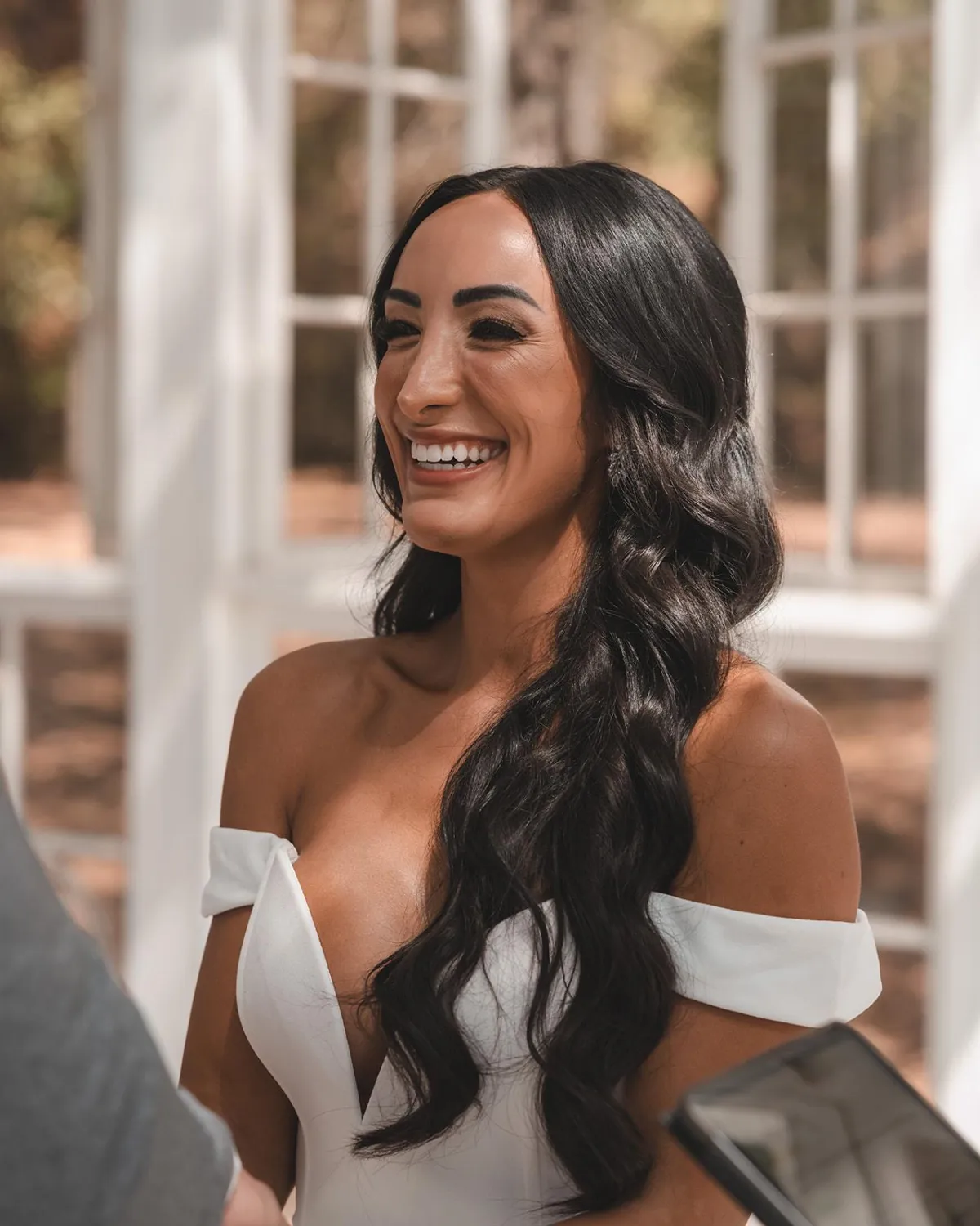 Bridal Portraits: Stunning Poses for the Bride Alone