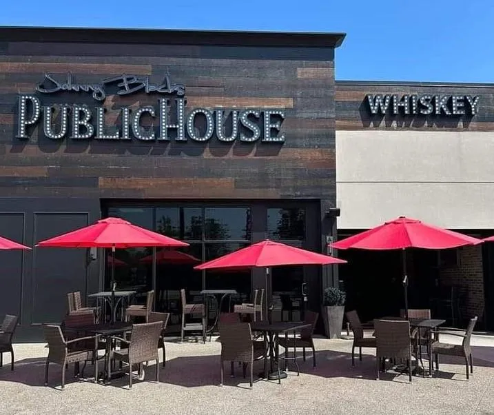 🍻 Game Nights, Cold Pints & Great Eats: Johnny Black’s Has It All