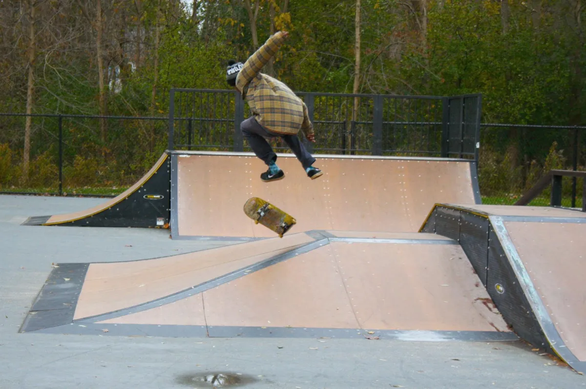 🎯 Concrete Waves & Michigan Days: Inside Auburn Hills SkatePark