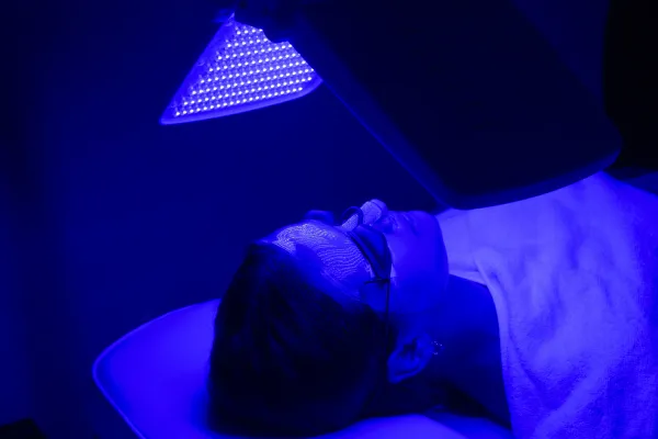 The Power of Light: Discover the Benefits of Light Therapy at Valor Wellness
