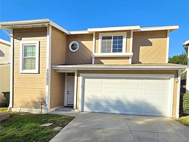 12335 Hilldale Ct, Pacoima,