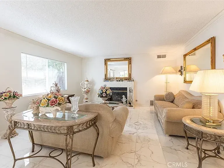 11465 Fox Hollow Ln, Pacoima, CA 91331