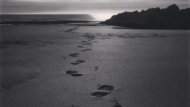 Foot prints in the sand