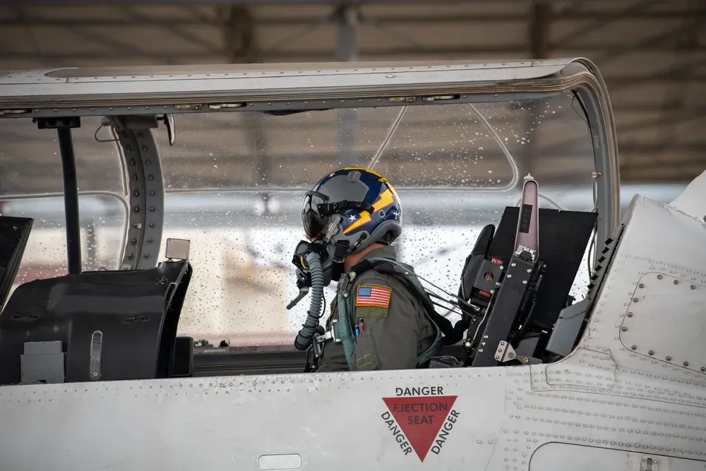 HOW TO TRAIN WHEN YOU’RE BUSY, UNDER-SLEPT, AND STILL EXPECTED TO PERFORM