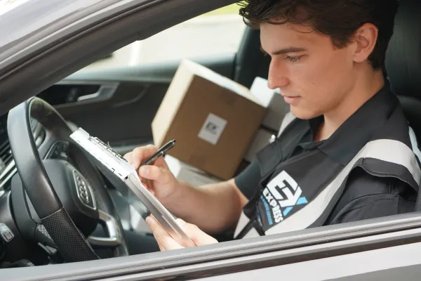 Why Precision Matters: Medical Logistics Solutions by Express Courier Services