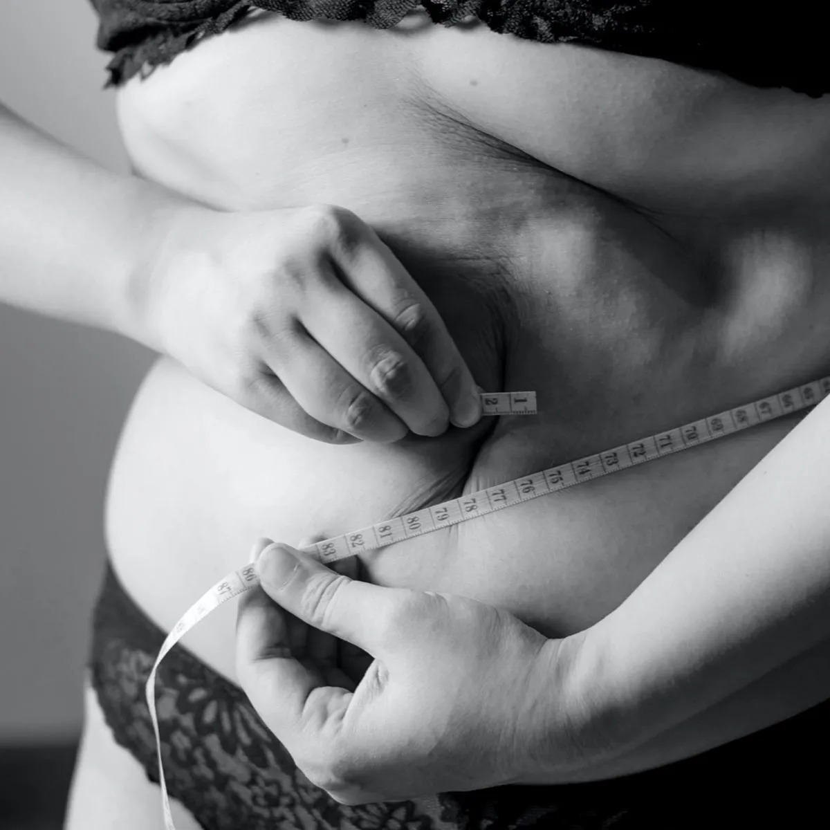 Menopause Belly: Causes and How To Tackle it