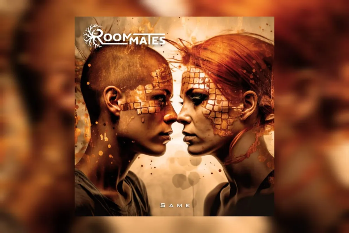 Same cover Roommates