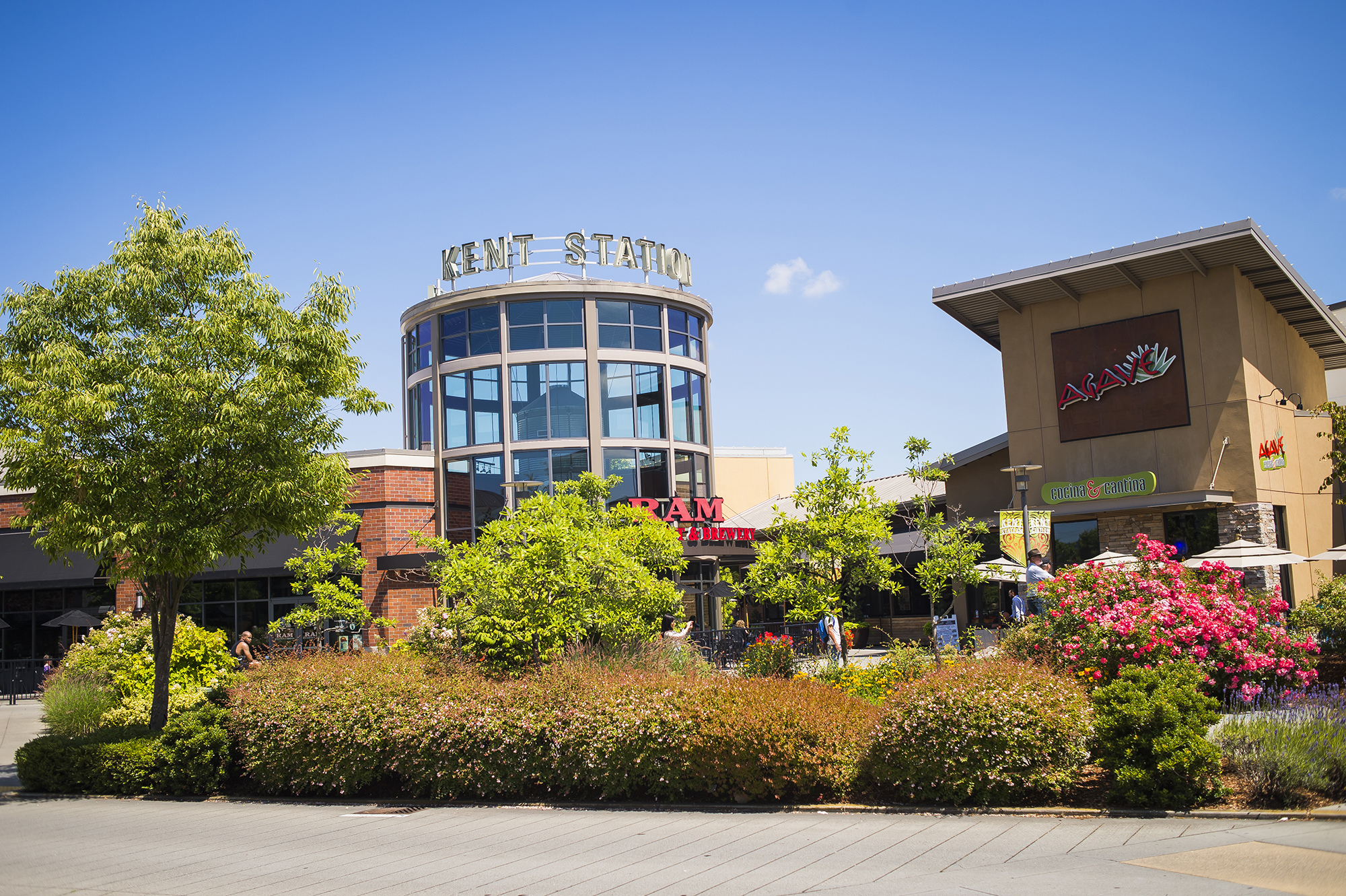 Exploring the Kent Station Area: Shopping, Dining, and Parking Tips | Seatac Long Term Car Rental, Kent, WA