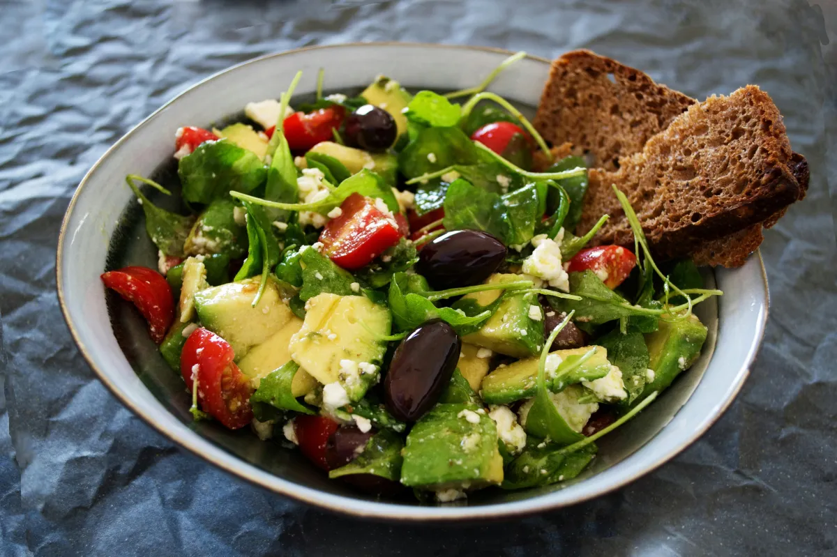 Nourishing Your Mind with Mediterranean Wisdom: A Brain-Healthy Way of Eating
