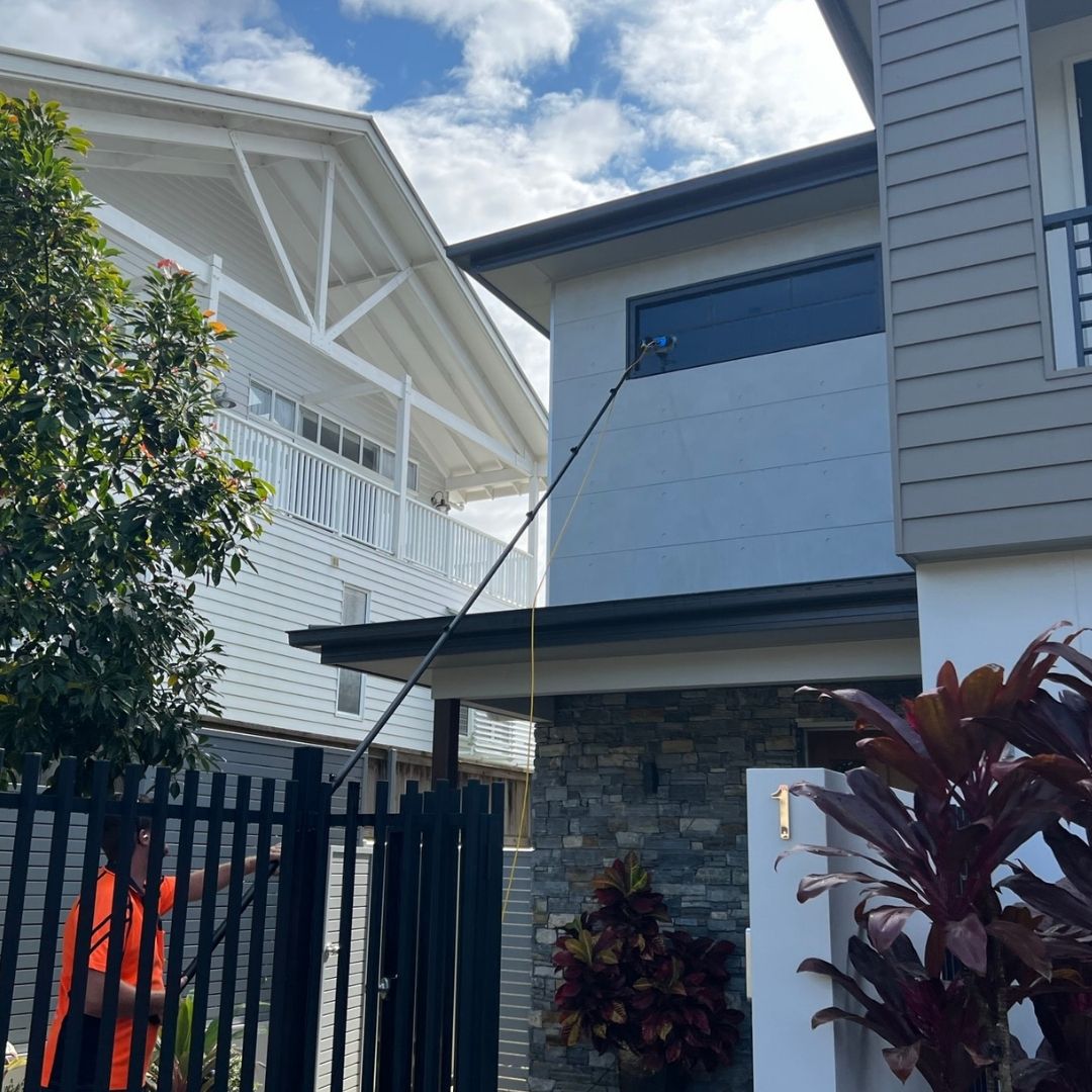 Why Window Cleaning Shouldn't Be Charged by the Hour (Or Per Window)