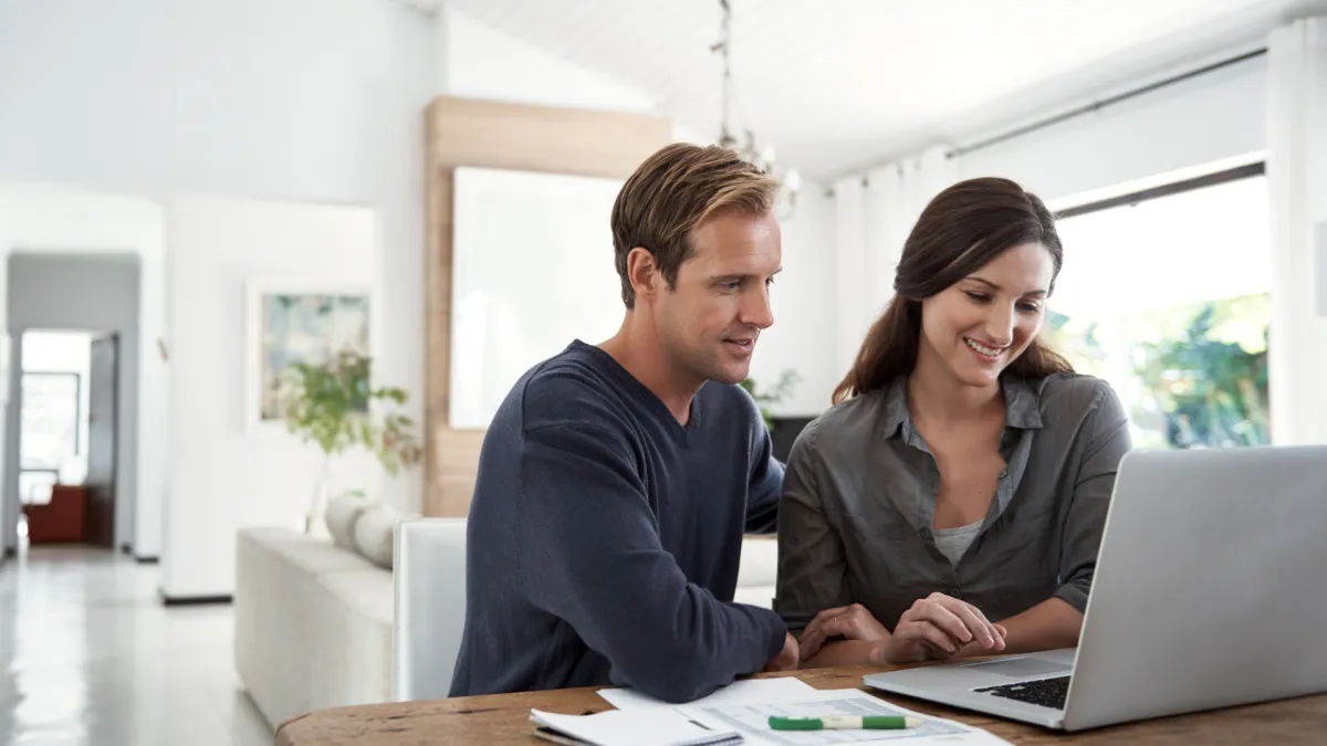 Setting Financial Goals in 2025