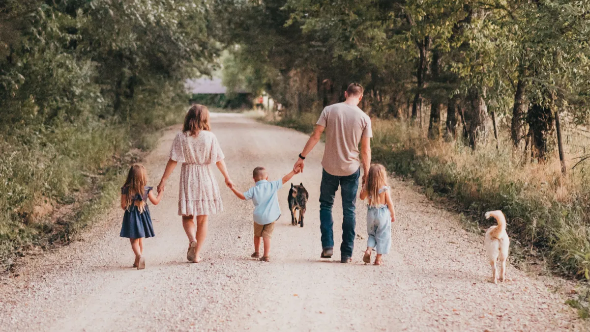 Embracing a Balanced Family Life in the Digital Age