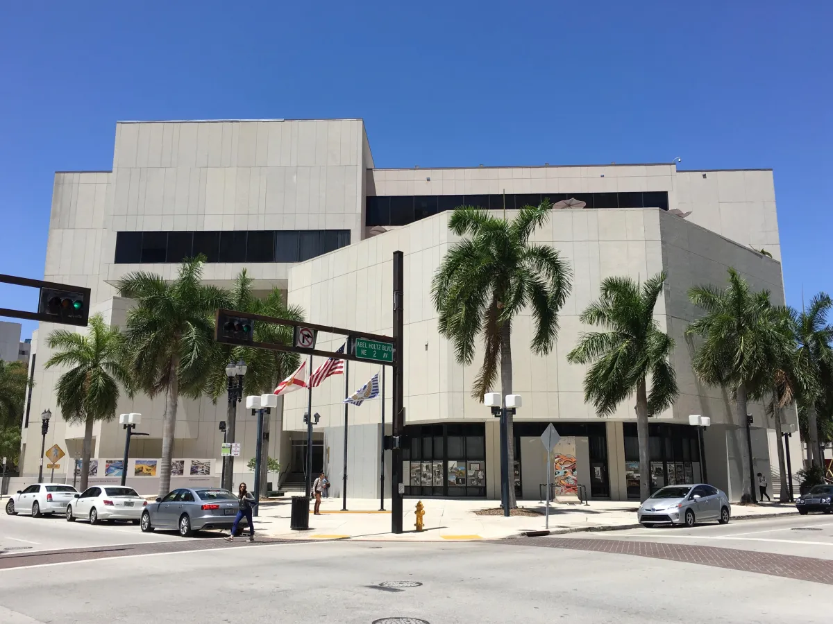 Where to Stay in Miami During Your Visit to Miami Dade College