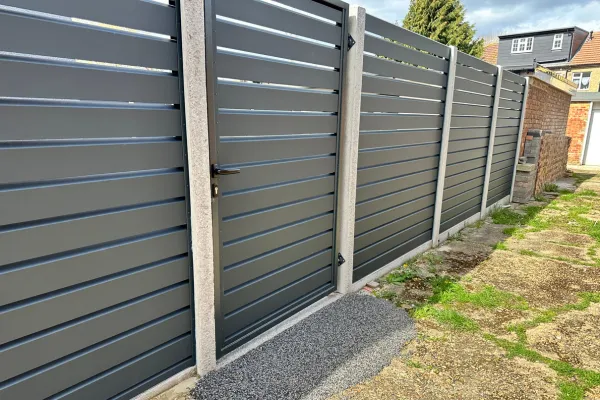 Wood or Vinyl? How to Properly Clean Your Fence in Lafayette 
