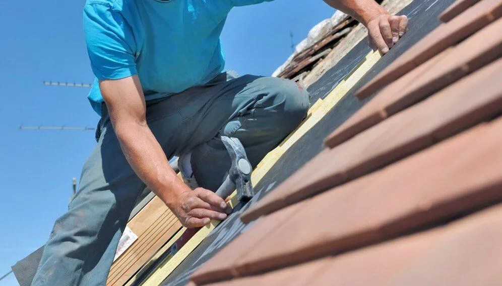 Roof Repair Tips Every Homeowner Should Know