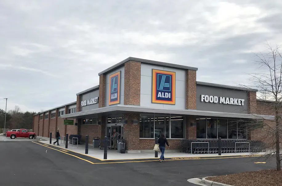 ALDI store front