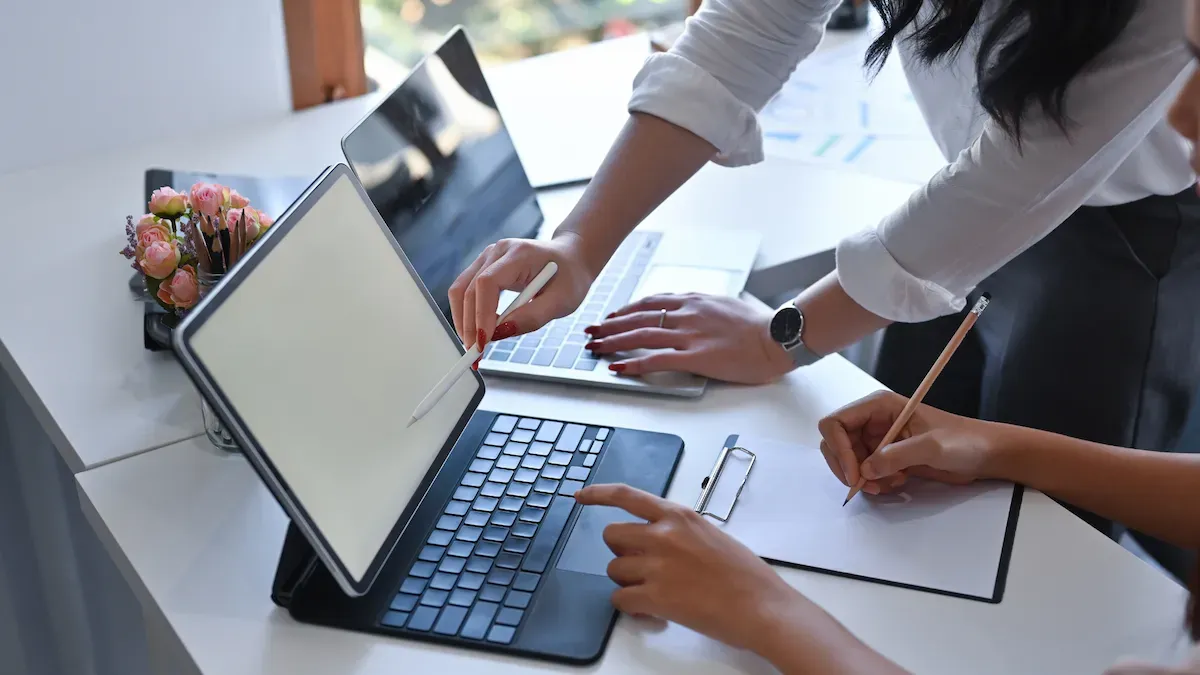 Pay Per Lead vs PPC: Which Model Fits Your Business?