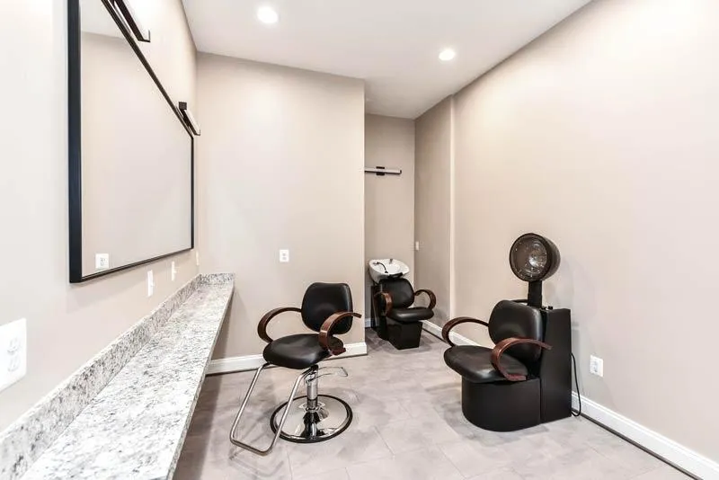 Salon