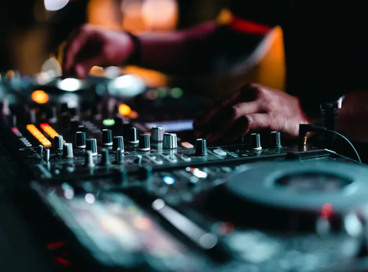 10 Essential Questions To Ask Your DJ