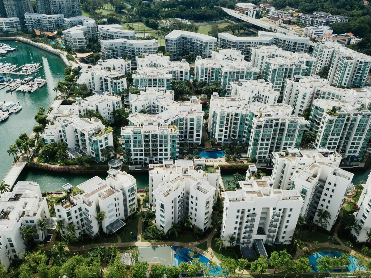 Understanding Cash Flow and Returns in Real Estate Syndications