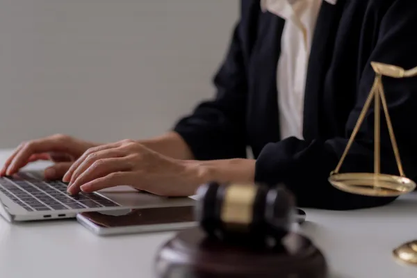 Legal PIs vs. Admissible Experts: How They Bolster Your Case