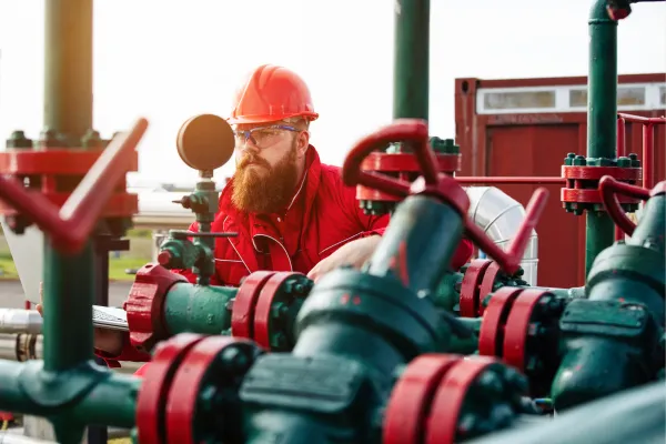 Oil & Gas Worker