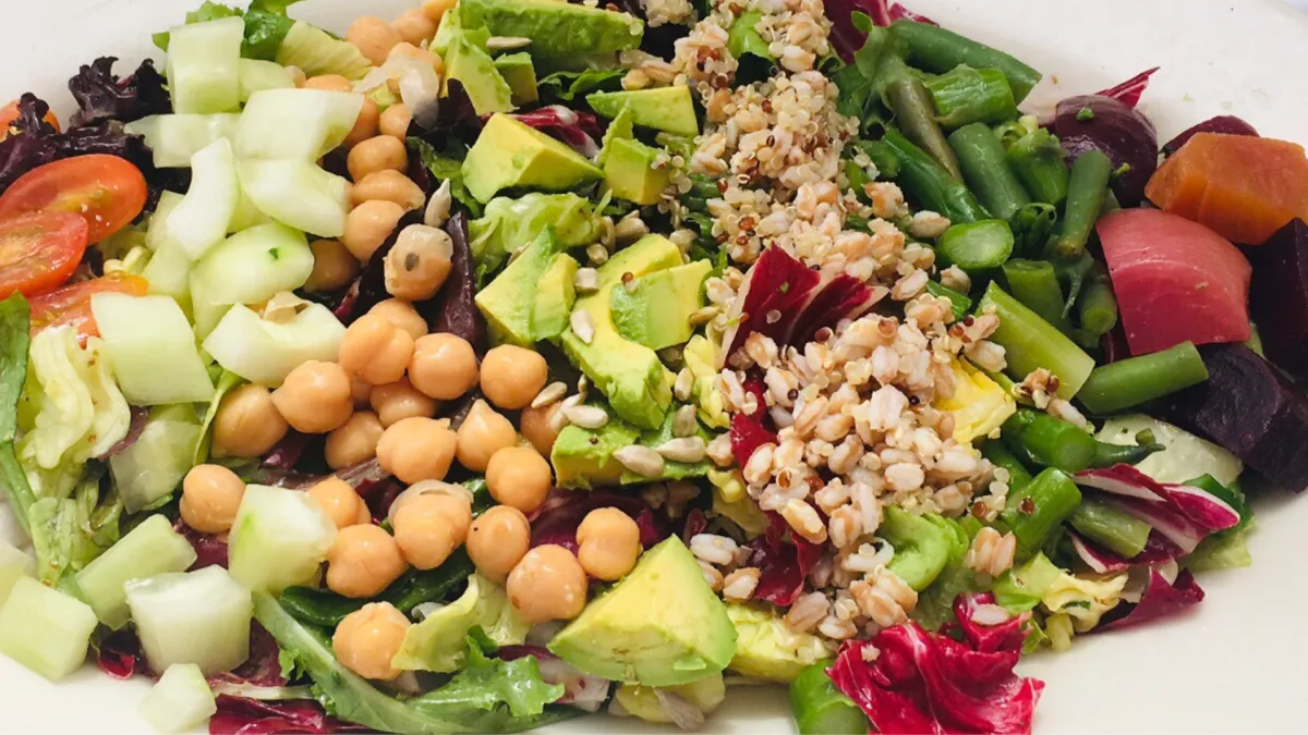 Paleo vegan options Lake Balboa CA