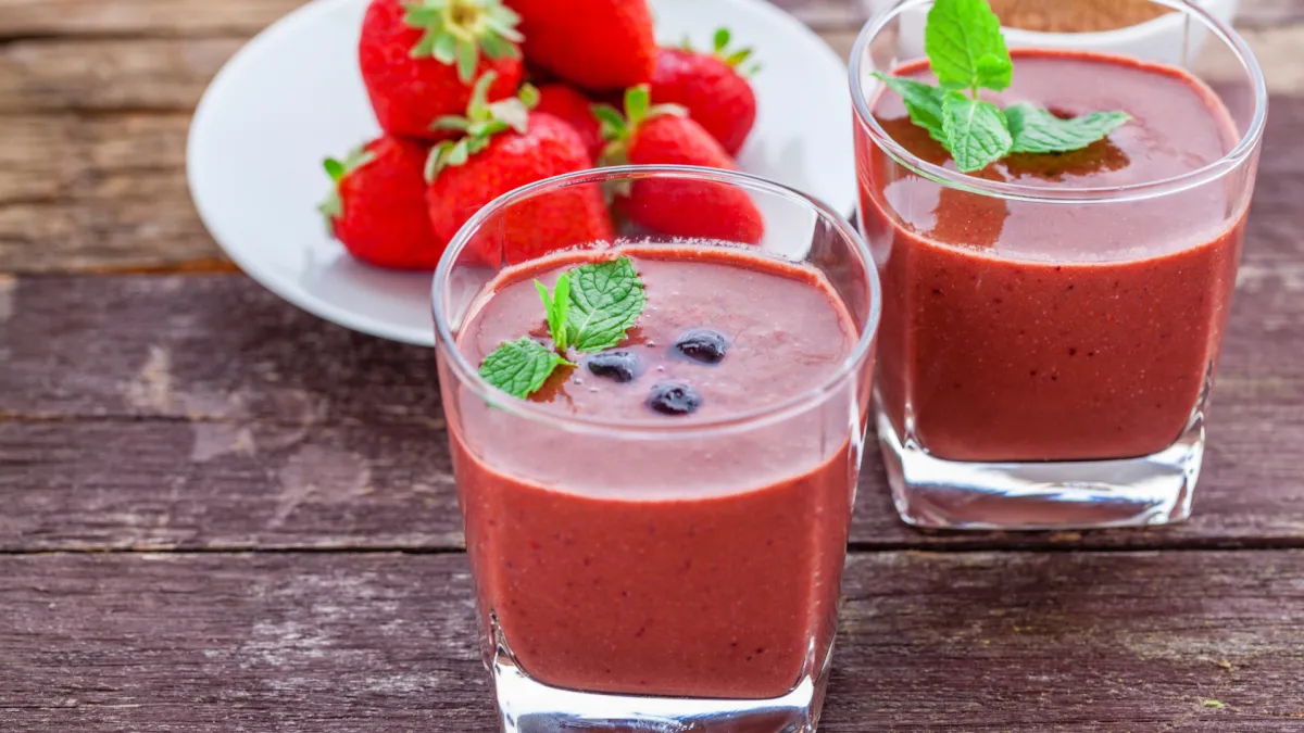 Plant based superfood smoothies Hidden Hills CA