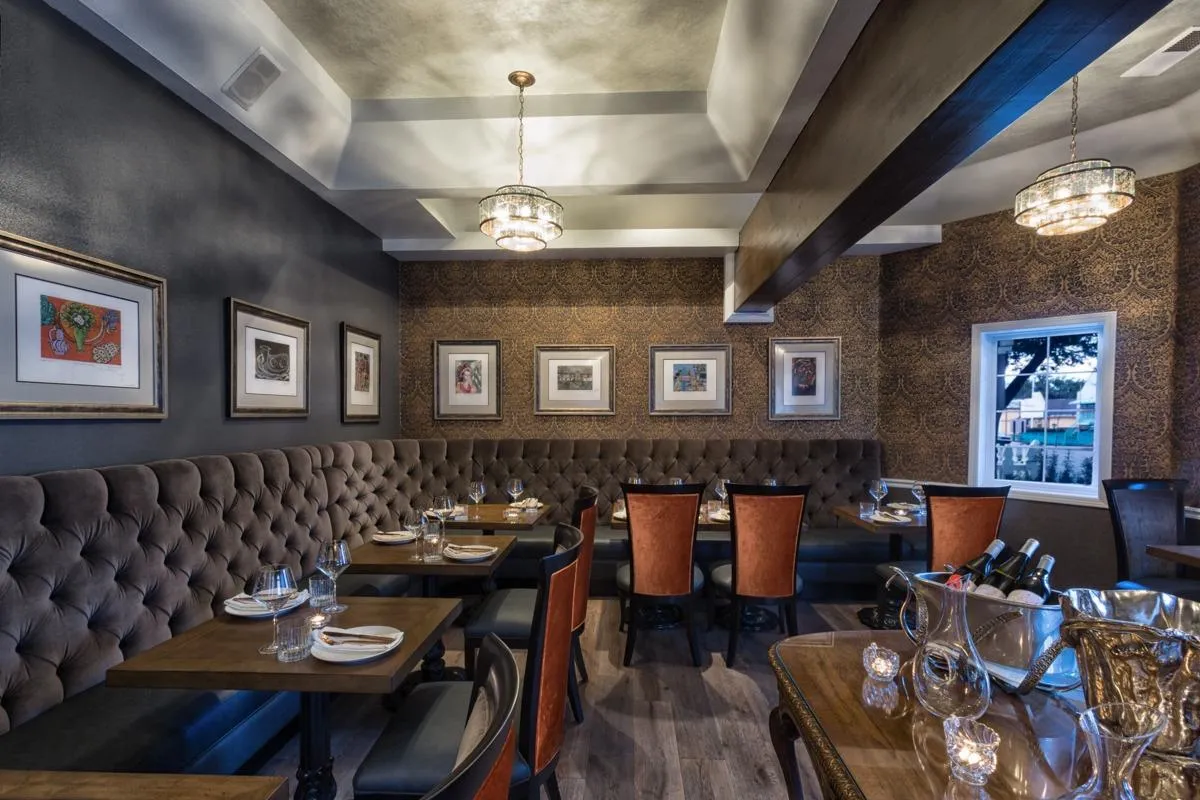 Casual dining in Santa Ynez Valley – locals enjoying outdoor meals at restaurants in Santa Ynez, Solvang, and Los Olivos