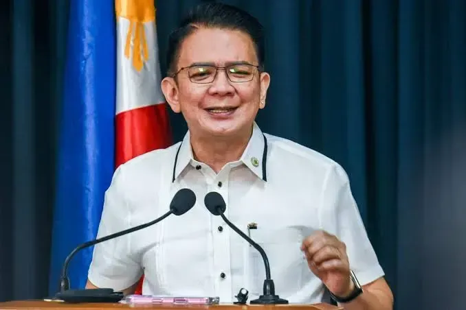 Senate President Chiz Escudero speaks at a press briefing while advocating for a VAT exemption on electricity to reduce household power costs.