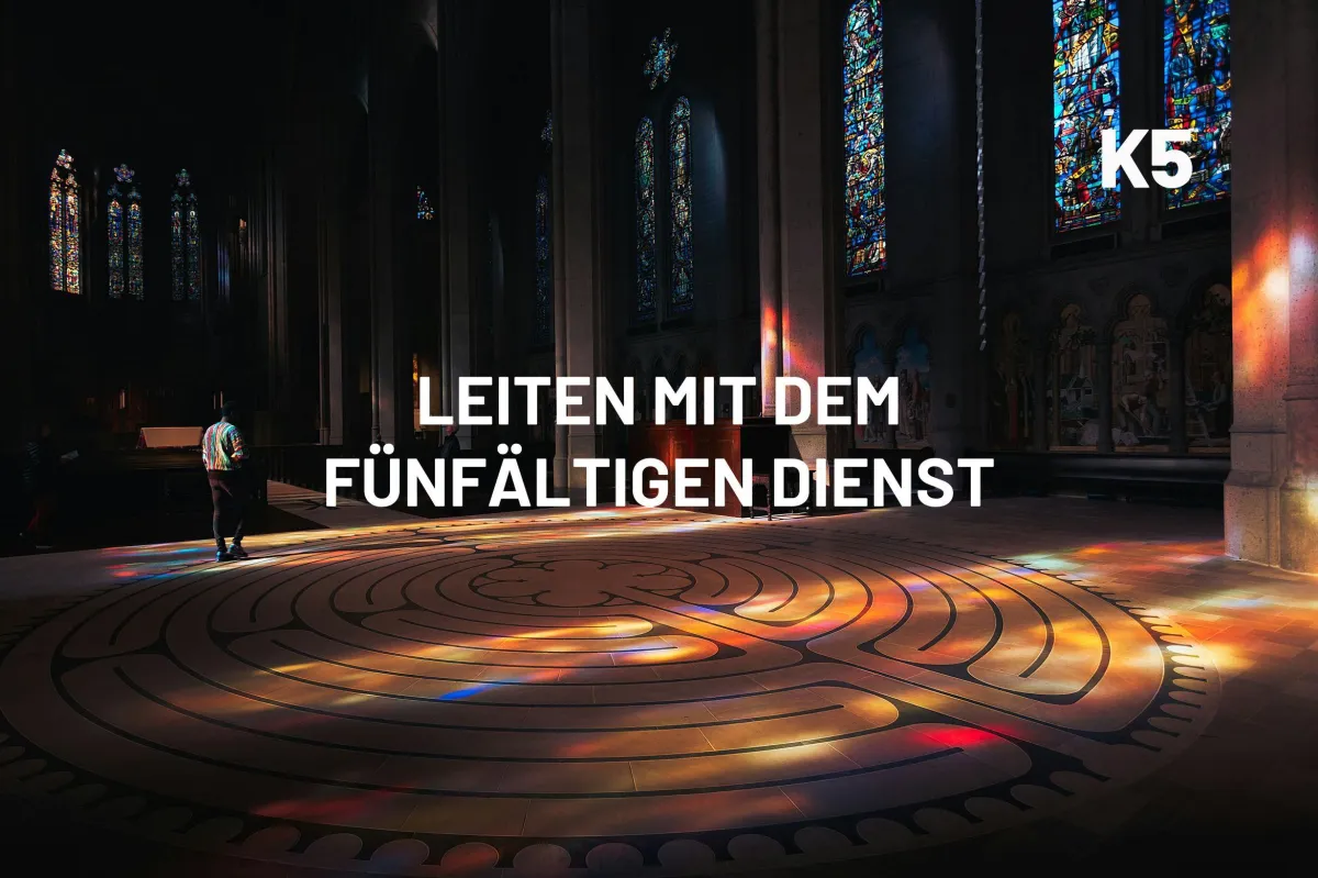 Leiten mit dem fünffältigen Dienst