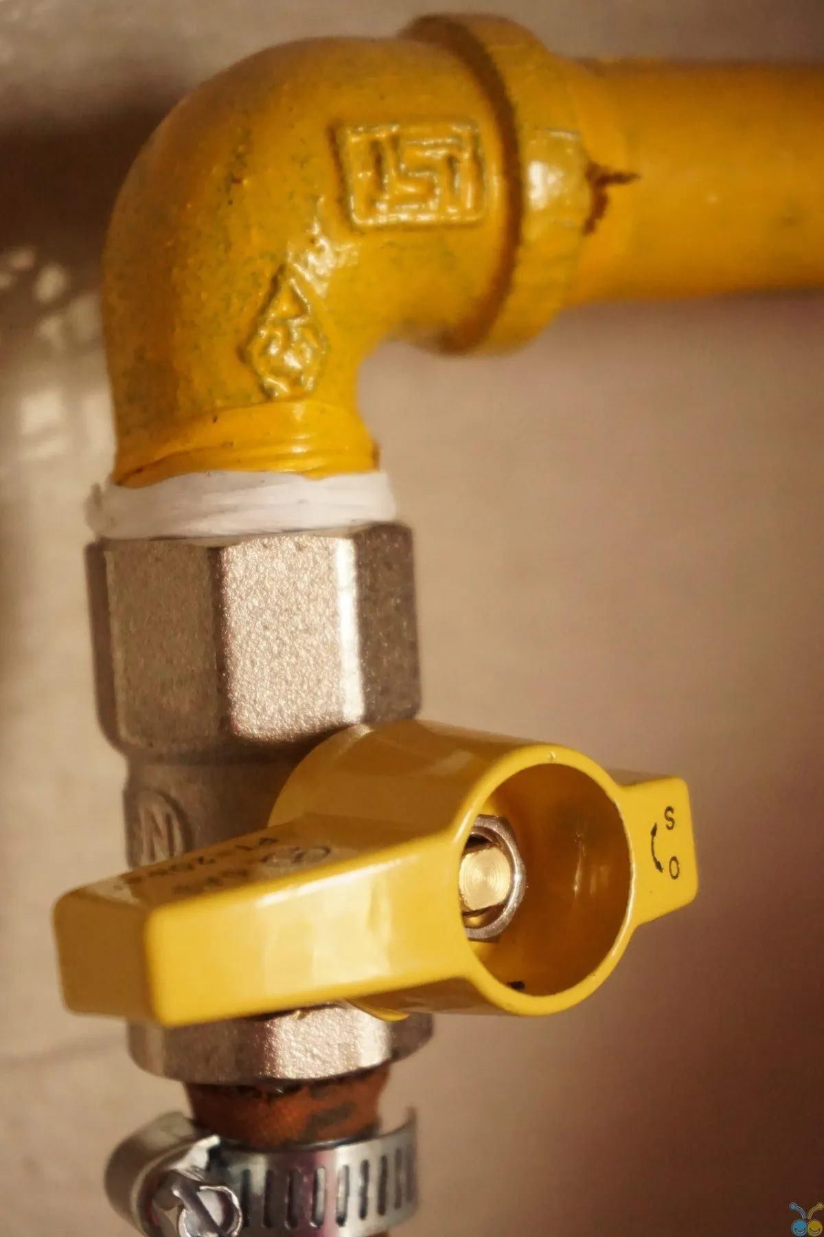 Understanding the Role of Spray Foam Insulation in Sealing Building Envelopes for Properties in Joplin