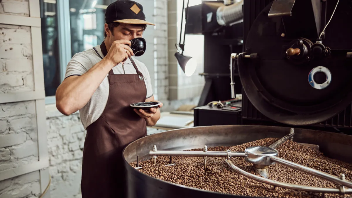 coffee and daily grind, kawa java coffee, coffee for workers, boost energy with coffee, coffee for focus, coffee for stamina, coffee work productivity, coffee and motivation, workplace coffee benefits, steeped coffee for busy people, best coffee for hard workers
