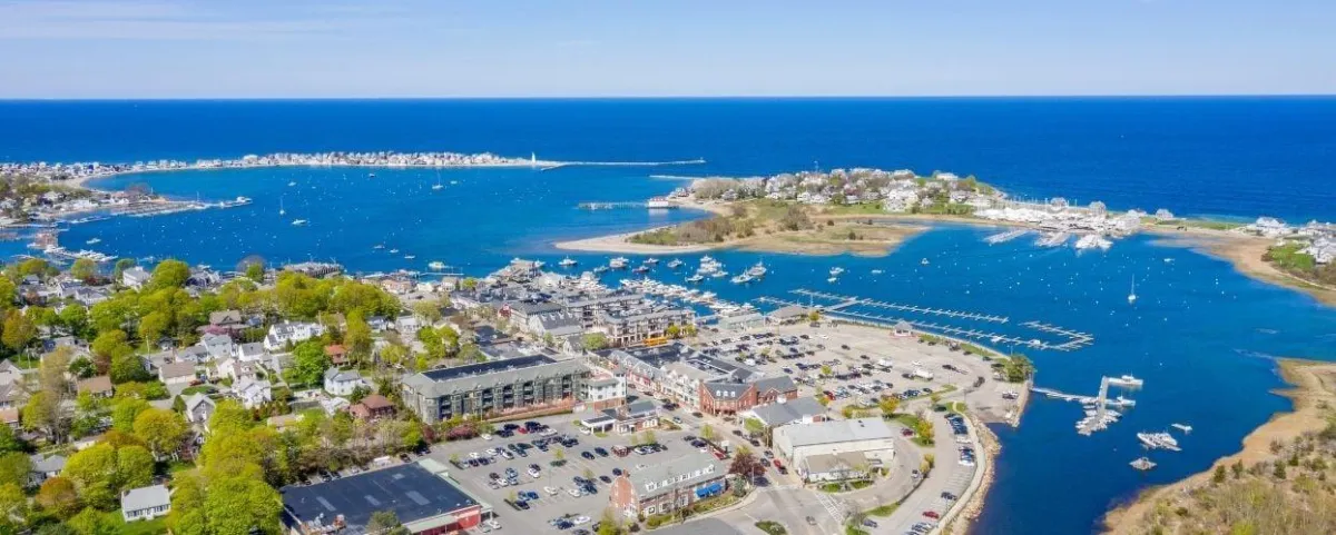 Homes in South Shore MA during springtime 2025