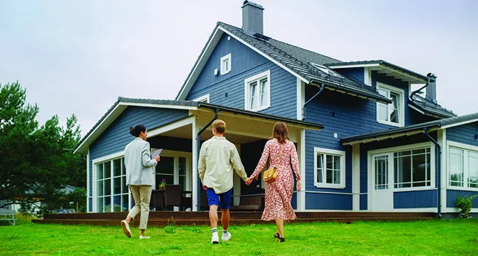 San Marcos Family Looking at a Home to Buy